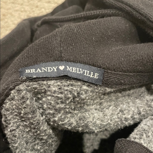 Brandy Melville Black Zip-Up Hoodie - Picture 6 of 6